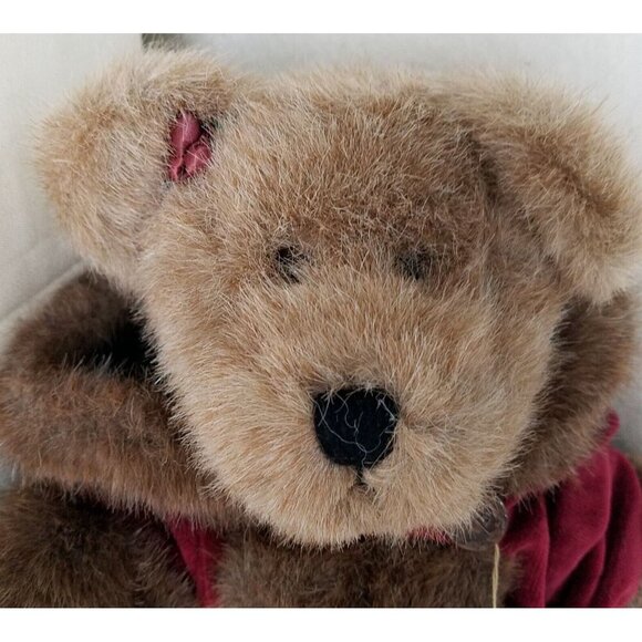 Boyds Bear Mrs. Northstar Fur Trimmed Burgundy Velvet Coat with Hood NWT 5-joint - Picture 5 of 13